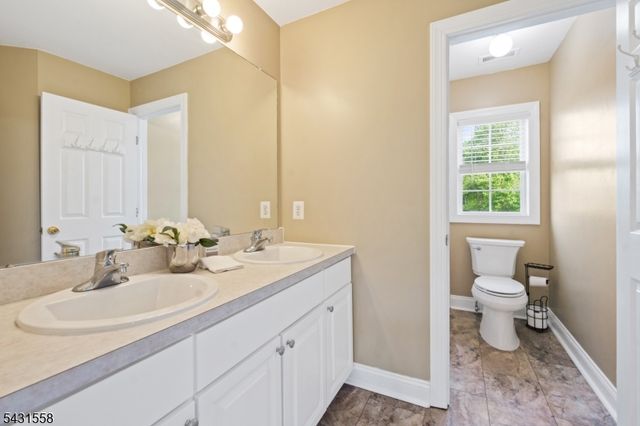 34 White Meadow Rd, Hillsborough Twp., NJ 08844