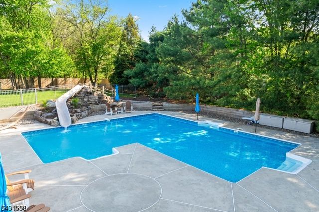 34 White Meadow Rd, Hillsborough Twp., NJ 08844