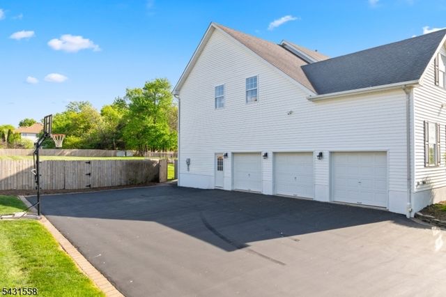34 White Meadow Rd, Hillsborough Twp., NJ 08844