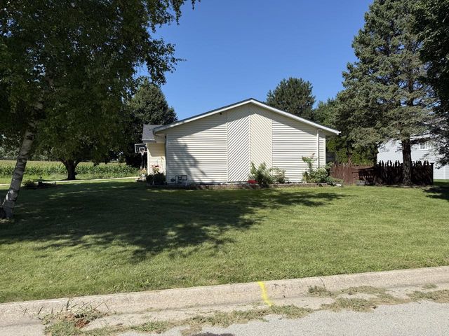 531 Susie STREET, Delavan, WI 53115