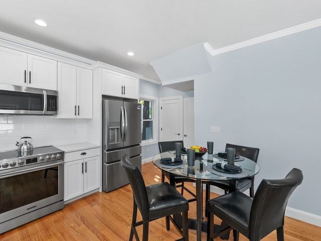 28 Ash Street 2, Waltham, MA 02453