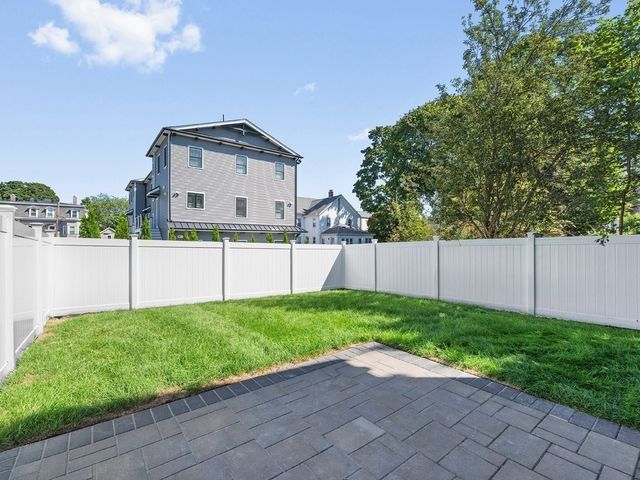 28 Ash Street 2, Waltham, MA 02453