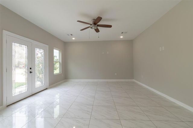 1261 Fm 20, Cedar Creek, TX 78612