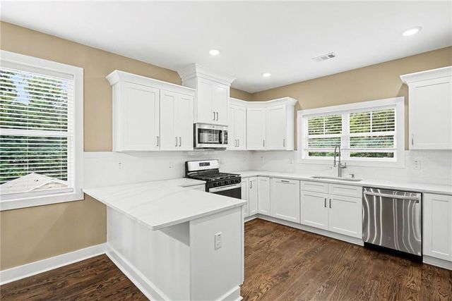 229 Little Brook Lane, Woodstock, GA 30188