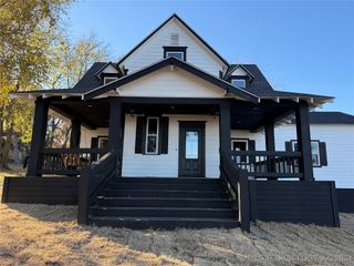 406 S 1st Street, Eufaula, OK 74432