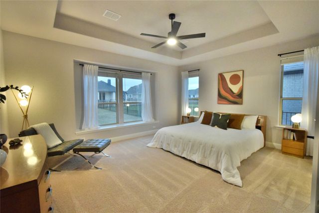 386 Paddle Boat Drive, Granbury, TX 76049