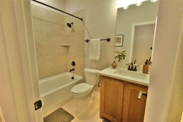 386 Paddle Boat Drive, Granbury, TX 76049