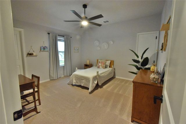 386 Paddle Boat Drive, Granbury, TX 76049