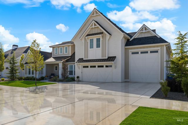 6303 N Salmon Falls Lane, Star, ID 83669