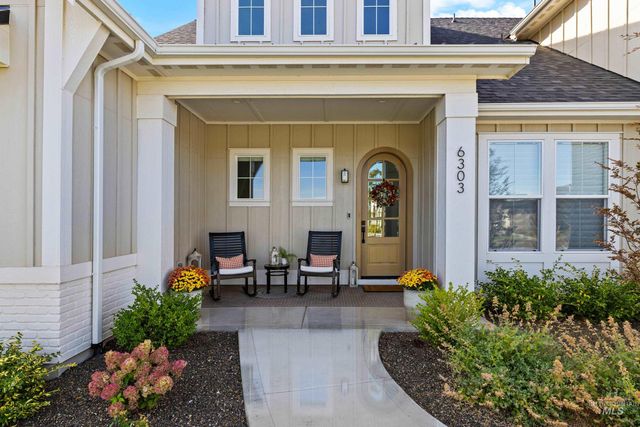 6303 N Salmon Falls Lane, Star, ID 83669