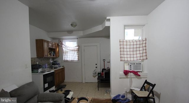 1452 N ITHAN ST, Philadelphia, PA 19131