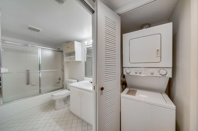 13105 SW 16th Ct 209L, Pembroke Pines, FL 33027