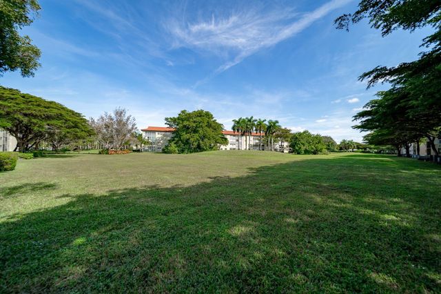 13105 SW 16th Ct 209L, Pembroke Pines, FL 33027