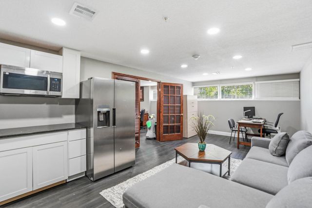 3000 W Kellogg Dr, Wichita, KS 67213