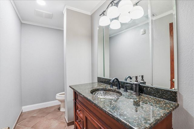 3000 W Kellogg Dr, Wichita, KS 67213
