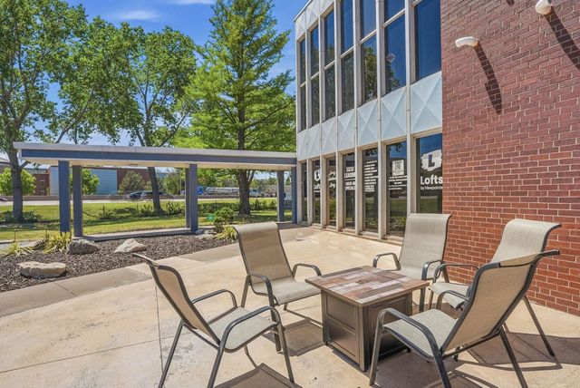 3000 W Kellogg Dr, Wichita, KS 67213