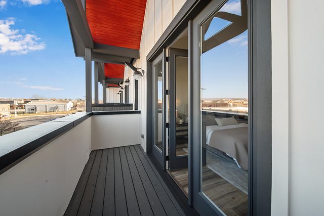 1800 S Holtzclaw Avenue 1861 Zeta Way, Chattanooga, TN 37404