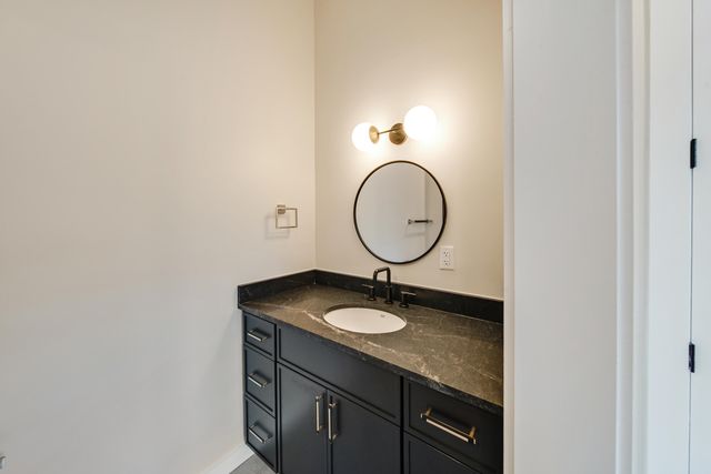 1800 S Holtzclaw Avenue 1861 Zeta Way, Chattanooga, TN 37404