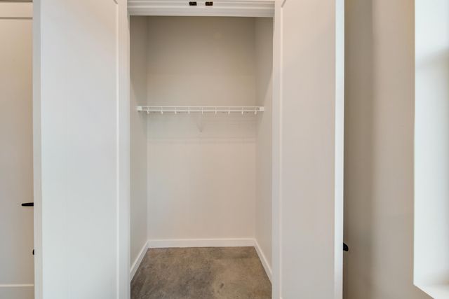 1800 S Holtzclaw Avenue 1861 Zeta Way, Chattanooga, TN 37404