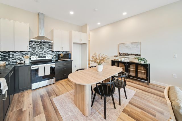 1800 S Holtzclaw Avenue 1861 Zeta Way, Chattanooga, TN 37404