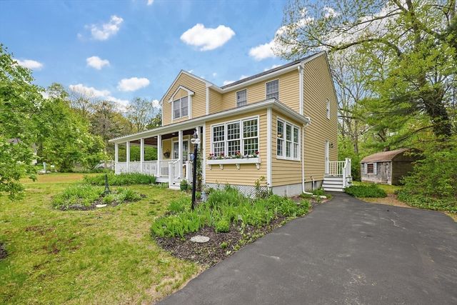 35 Grace Meadows, Taunton, MA 02718