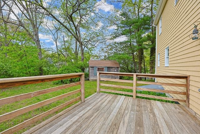 35 Grace Meadows, Taunton, MA 02718