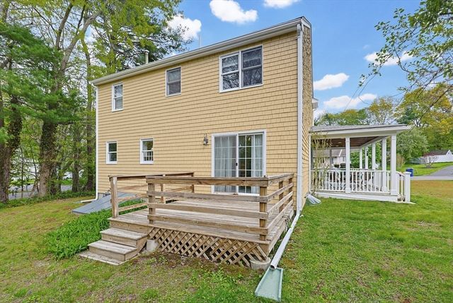 35 Grace Meadows, Taunton, MA 02718