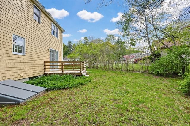 35 Grace Meadows, Taunton, MA 02718