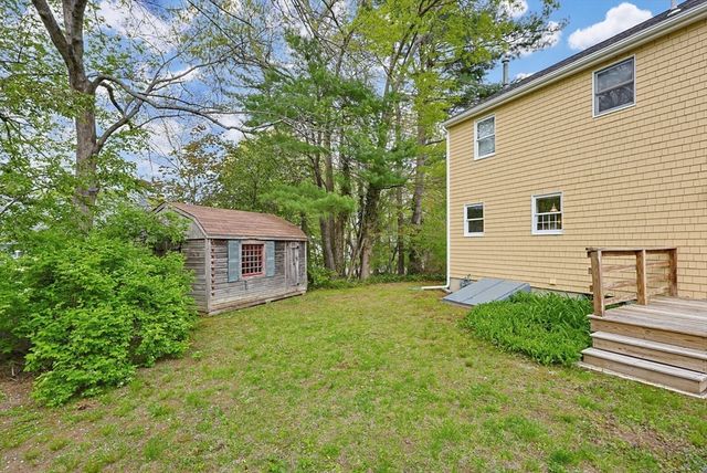 35 Grace Meadows, Taunton, MA 02718