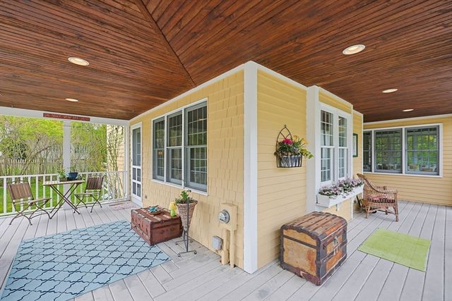 35 Grace Meadows, Taunton, MA 02718