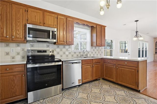 1660 Calvin Davis Circle, Lawrenceville, GA 30043