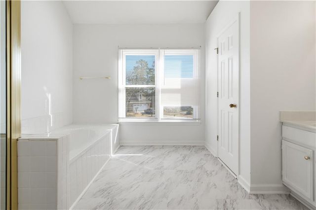 1660 Calvin Davis Circle, Lawrenceville, GA 30043
