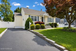 50 Collins Avenue, Middletown, NJ 07748