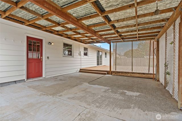 6112 Wildaire Road SW, Lakewood, WA 98499