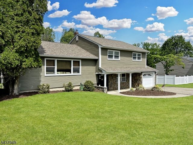 24 Westgate Dr, Sparta Twp., NJ 07871