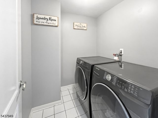 24 Westgate Dr, Sparta Twp., NJ 07871