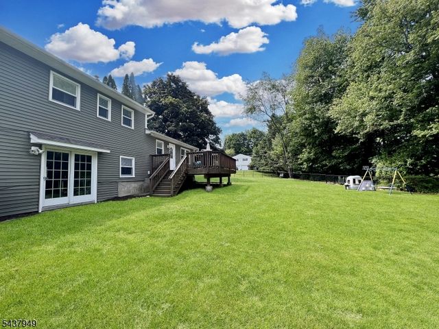 24 Westgate Dr, Sparta Twp., NJ 07871
