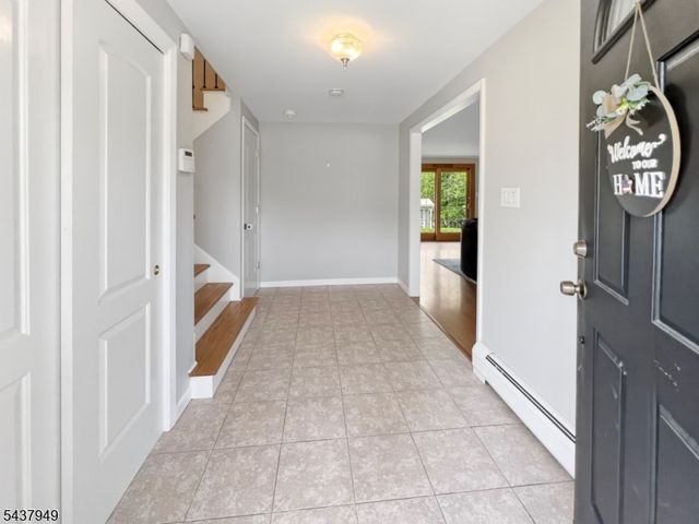 24 Westgate Dr, Sparta Twp., NJ 07871