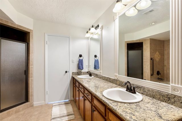 16215 Spinnaker Drive, Crosby, TX 77532