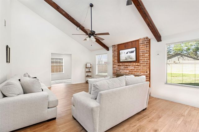 16215 Spinnaker Drive, Crosby, TX 77532