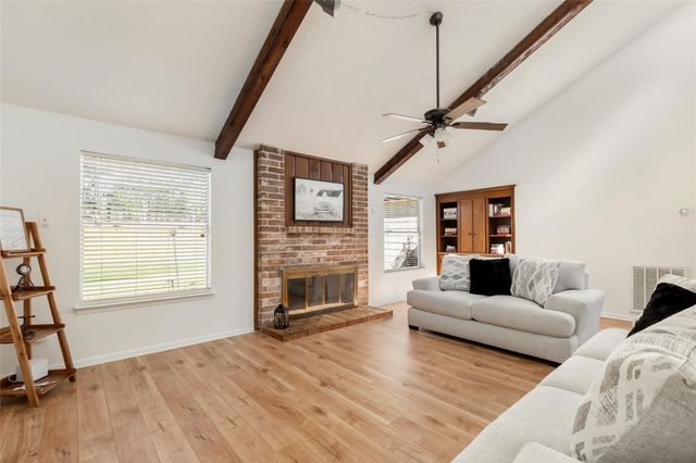 16215 Spinnaker Drive, Crosby, TX 77532