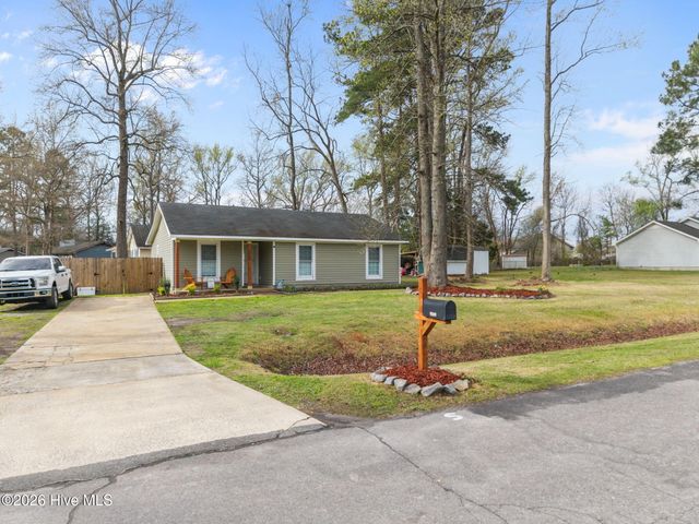 2820 Harvest Road, Grimesland, NC 27837