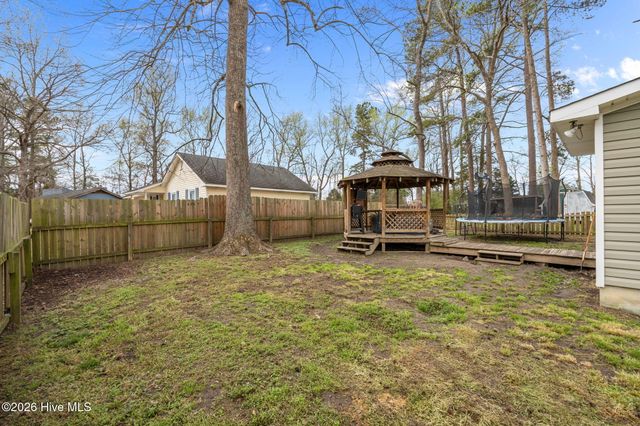 2820 Harvest Road, Grimesland, NC 27837