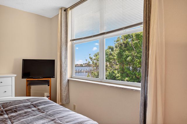 1810 New Palm Way 415, Boynton Beach, FL 33435