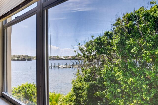 1810 New Palm Way 415, Boynton Beach, FL 33435