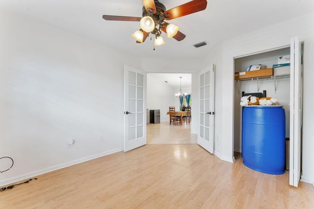 112 Laurel Way, Royal Palm Beach, FL 33411