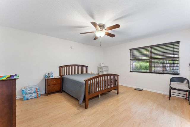 112 Laurel Way, Royal Palm Beach, FL 33411