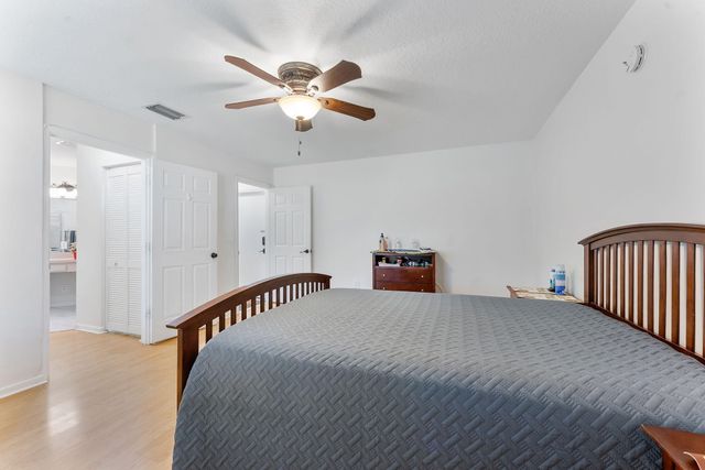 112 Laurel Way, Royal Palm Beach, FL 33411