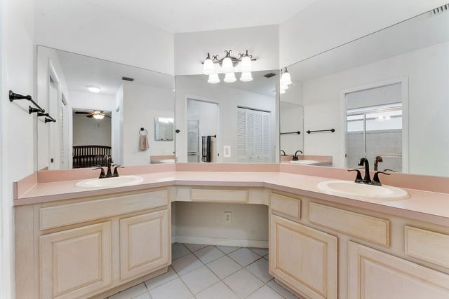 112 Laurel Way, Royal Palm Beach, FL 33411