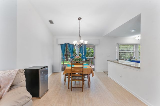 112 Laurel Way, Royal Palm Beach, FL 33411